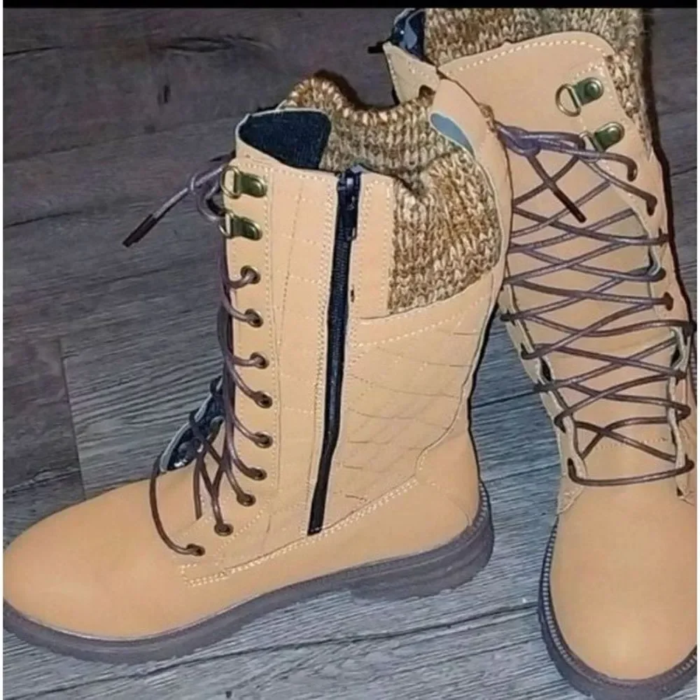 Ladies Nude Lace-Up Boots sz 6.5